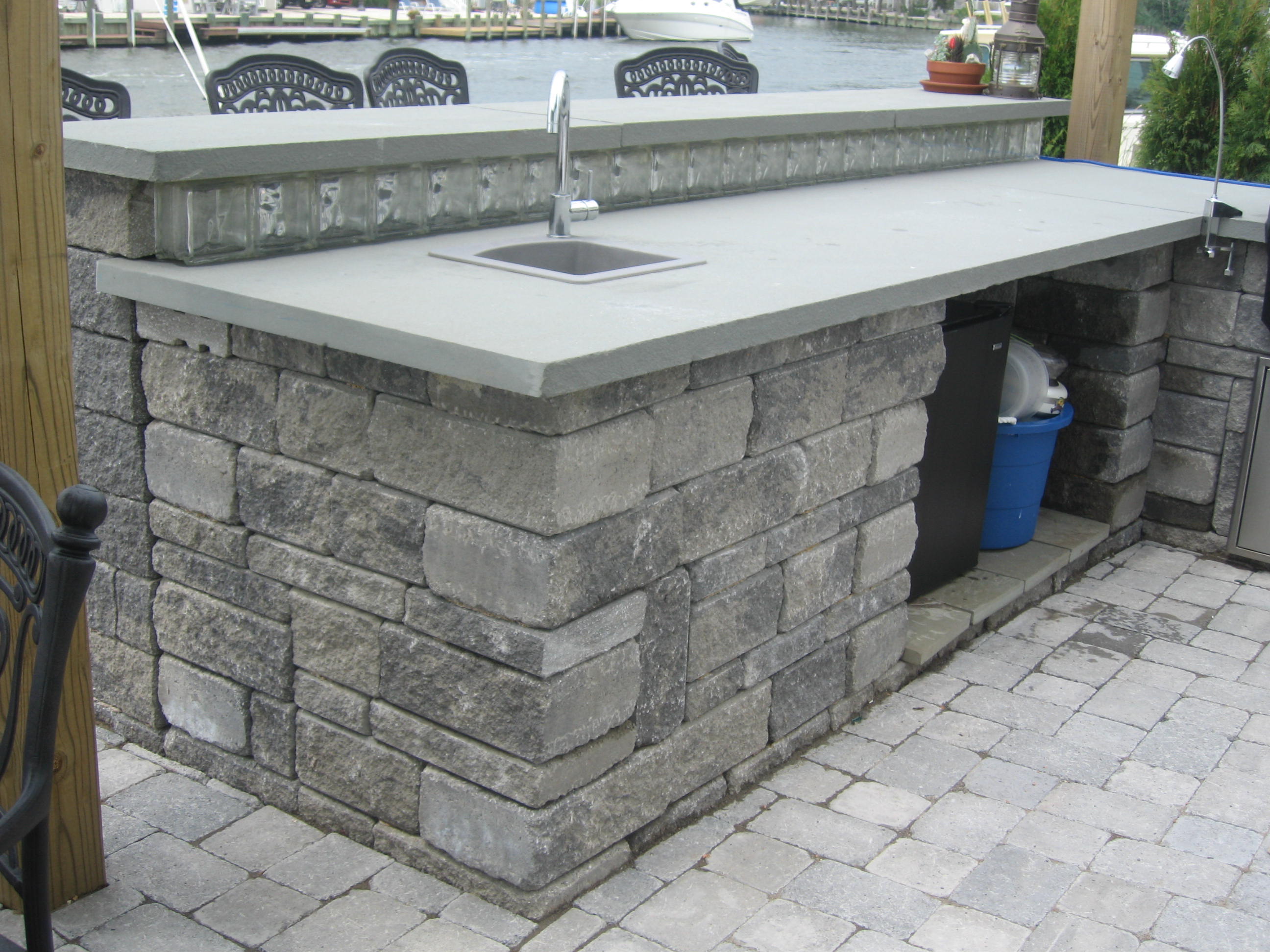 outdoorkitchen.jpg