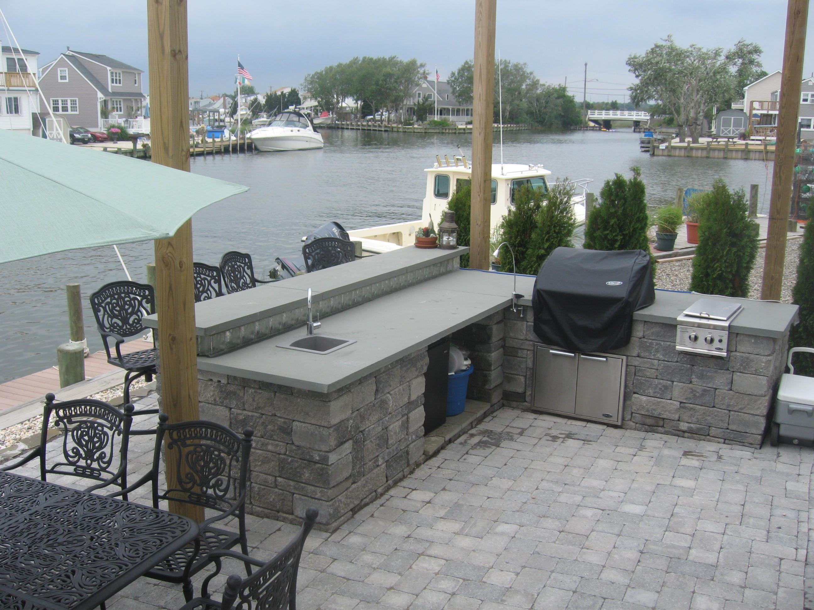 outdoorkitchen2.jpg